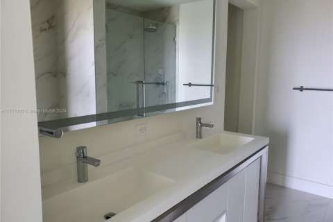 Condo in Sunrise, Florida, 3 bedrooms  № 1763761 - photo 6