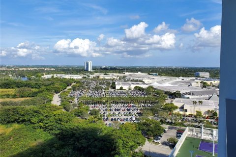 Condo in Sunrise, Florida, 3 bedrooms  № 1763761 - photo 8