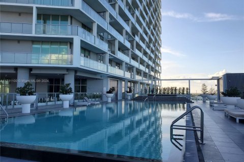 Condo in Sunrise, Florida, 3 bedrooms  № 1763761 - photo 2