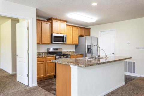 Casa en alquiler en Bunnell, Florida, 3 dormitorios, 158.96 m2 № 1880820 - foto 4