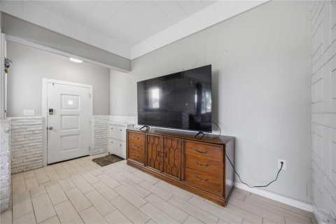 Casa en venta en Winter Haven, Florida, 3 dormitorios, 224.64 m2 № 2238321 - foto 12