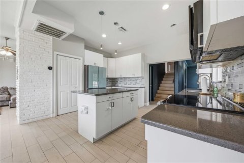 Casa en venta en Winter Haven, Florida, 3 dormitorios, 224.64 m2 № 2238321 - foto 17