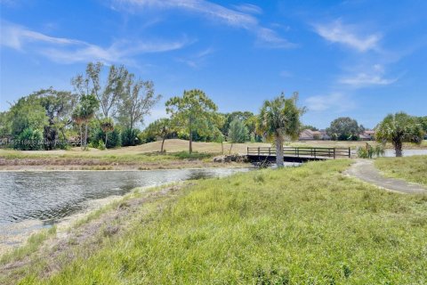 Condo in Lauderhill, Florida, 2 bedrooms  № 1860745 - photo 27