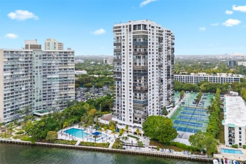 Condo in Miami, Florida, 1 bedroom  № 2193512 - photo 22