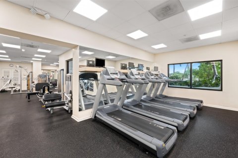 Condo in Miami, Florida, 1 bedroom  № 2193512 - photo 19