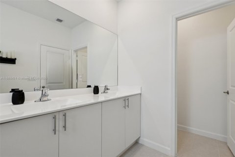 Купить таунхаус в Хомстед, Флорида 3 спальни, 159.98м2, № 1931595 - фото 19