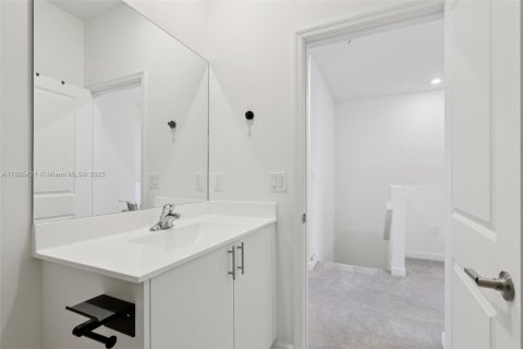 Купить таунхаус в Хомстед, Флорида 3 спальни, 159.98м2, № 1931595 - фото 24