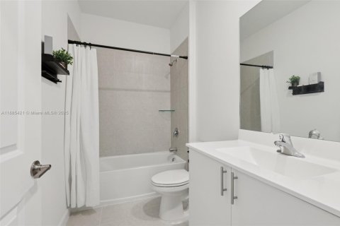 Купить таунхаус в Хомстед, Флорида 3 спальни, 159.98м2, № 1931595 - фото 23