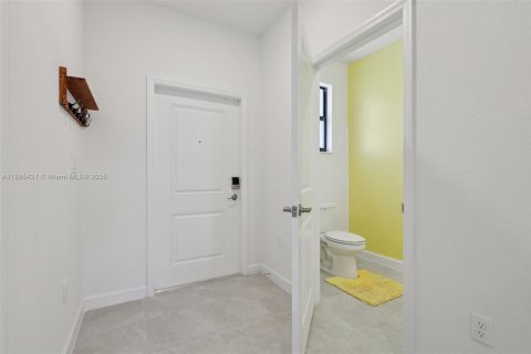 Купить таунхаус в Хомстед, Флорида 3 спальни, 159.98м2, № 1931595 - фото 4