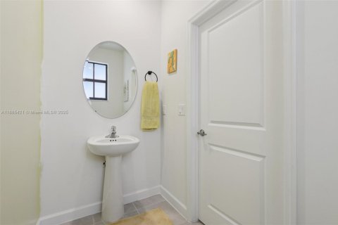 Купить таунхаус в Хомстед, Флорида 3 спальни, 159.98м2, № 1931595 - фото 6
