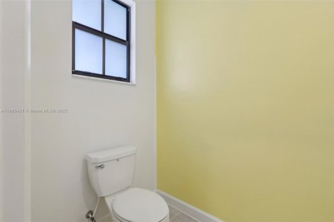 Купить таунхаус в Хомстед, Флорида 3 спальни, 159.98м2, № 1931595 - фото 5