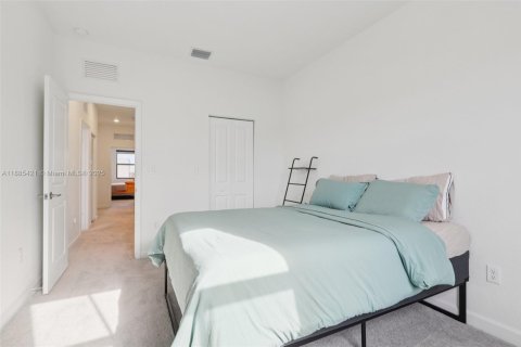 Купить таунхаус в Хомстед, Флорида 3 спальни, 159.98м2, № 1931595 - фото 21