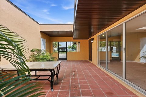 Villa ou maison à vendre à Englewood, Floride: 3 chambres, 138.42 m2 № 2416961 - photo 9
