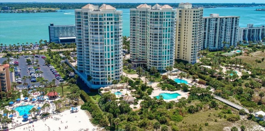 Condo in Clearwater, Florida, 3 bedrooms  № 2231030