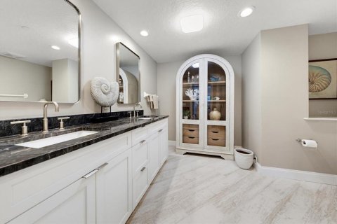 Condo in Clearwater, Florida, 3 bedrooms  № 2231030 - photo 22