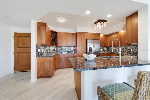 Condo in Clearwater, Florida, 3 bedrooms  № 2231030 - photo 13