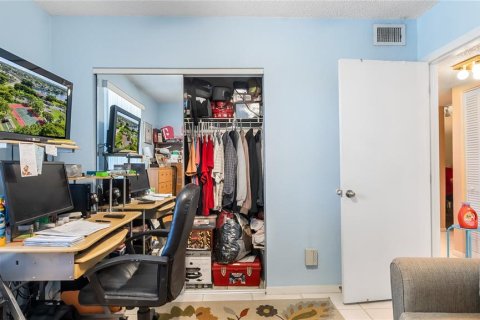 Condo in Fort Lauderdale, Florida, 2 bedrooms  № 1866523 - photo 6