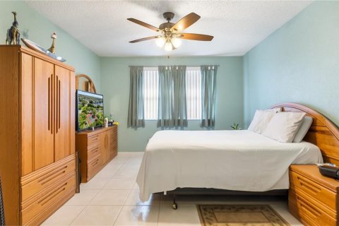 Condo in Fort Lauderdale, Florida, 2 bedrooms  № 1866523 - photo 15