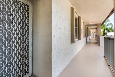 Condo in Fort Lauderdale, Florida, 2 bedrooms  № 1866523 - photo 26