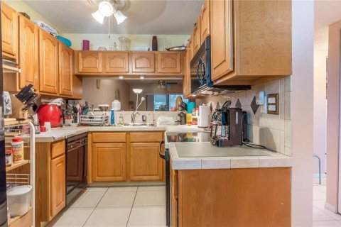 Condo in Fort Lauderdale, Florida, 2 bedrooms  № 1866523 - photo 10