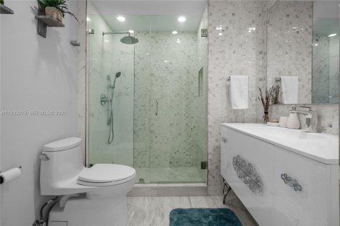 Condominio en alquiler en Miami Beach, Florida, 3 dormitorios, 175.12 m2 № 1991385 - foto 22