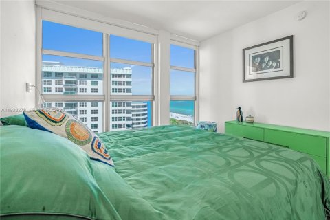 Condominio en alquiler en Miami Beach, Florida, 3 dormitorios, 175.12 m2 № 1991385 - foto 27