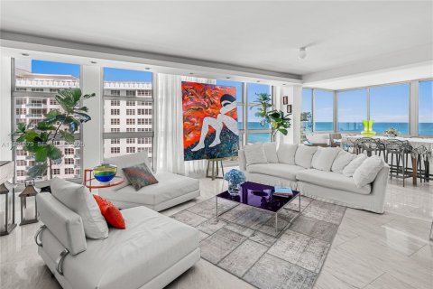 Condominio en alquiler en Miami Beach, Florida, 3 dormitorios, 175.12 m2 № 1991385 - foto 5