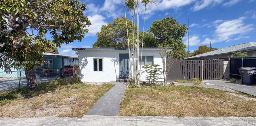 House in West Park, Florida 4 bedrooms № 2033199