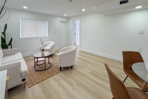 House in West Park, Florida 4 bedrooms № 2033199 - photo 5