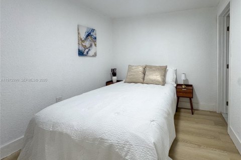 House in West Park, Florida 4 bedrooms № 2033199 - photo 18