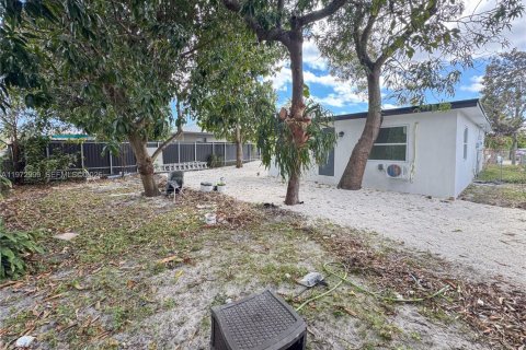 House in West Park, Florida 4 bedrooms № 2033199 - photo 23