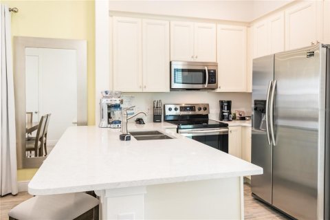 Casa en venta en Kissimmee, Florida, 2 dormitorios, 121.24 m2 № 2384244 - foto 7
