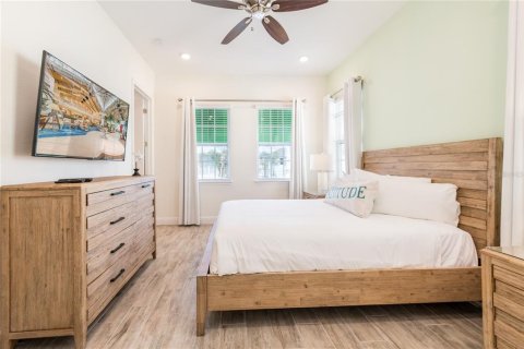 Casa en venta en Kissimmee, Florida, 2 dormitorios, 121.24 m2 № 2384244 - foto 12
