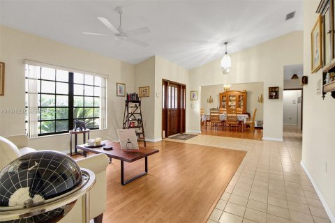 Casa en venta en Homestead, Florida, 4 dormitorios, 289.2 m2 № 2038535 - foto 15