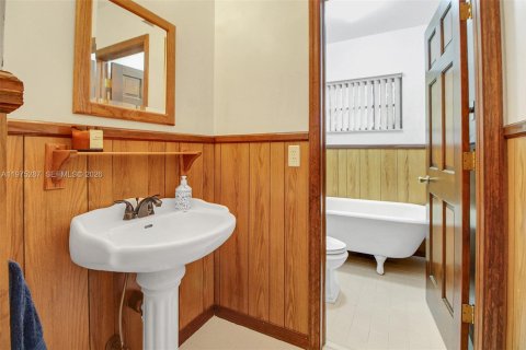 Casa en venta en Homestead, Florida, 4 dormitorios, 289.2 m2 № 2038535 - foto 16