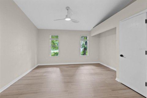 House in Kissimmee, Florida 4 bedrooms, 219.81 sq.m. № 2349158 - photo 19
