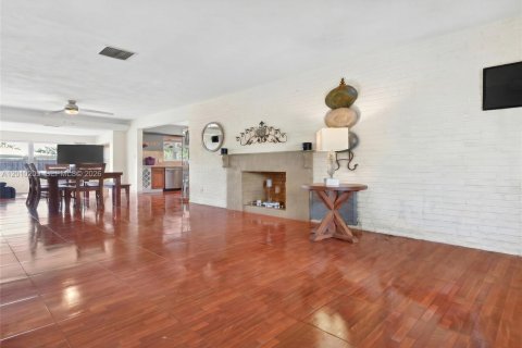Купить виллу или дом в Дания-Бич, Флорида 2 спальни, 119.57м2, № 2073145 - фото 6
