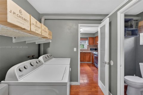 Купить виллу или дом в Дания-Бич, Флорида 2 спальни, 119.57м2, № 2073145 - фото 25