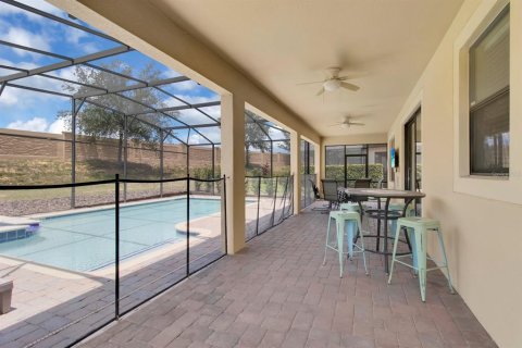 House in Davenport, Florida 8 bedrooms, 363.15 sq.m. № 1746970 - photo 21