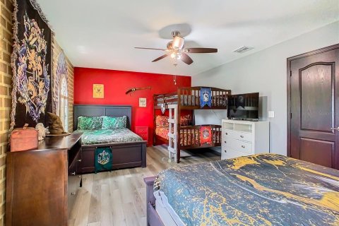 House in Davenport, Florida 8 bedrooms, 363.15 sq.m. № 1746970 - photo 8