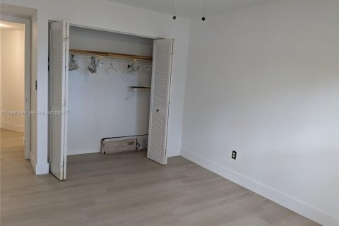 Купить кондоминиум в Майами, Флорида 6 комнат, 119.57м2, № 2085796 - фото 29