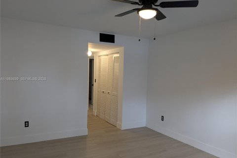 Купить кондоминиум в Майами, Флорида 6 комнат, 119.57м2, № 2085796 - фото 21