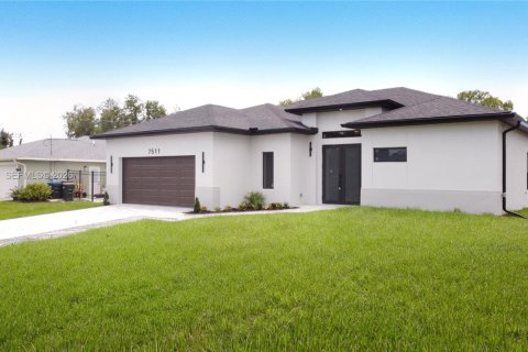 Casa en North Port, Florida 4 dormitorios, 161.74 m2 № 2087946