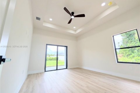 Casa en venta en North Port, Florida, 4 dormitorios, 161.74 m2 № 2087946 - foto 25