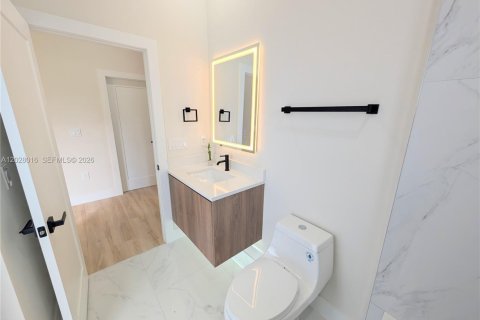Casa en venta en North Port, Florida, 4 dormitorios, 161.74 m2 № 2087946 - foto 17