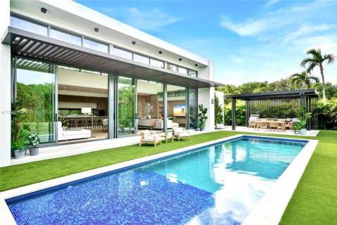 Villa ou maison à vendre à Biscayne Park, Floride: 4 chambres № 1939827 - photo 7