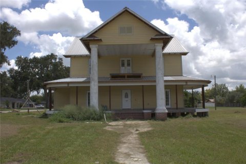 House in Fort Meade, Florida 5 bedrooms, 283.91 sq.m. № 1786321 - photo 7