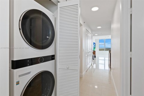 Condominio en venta en Sunrise, Florida, 3 dormitorios, 143.63 m2 № 1821882 - foto 19