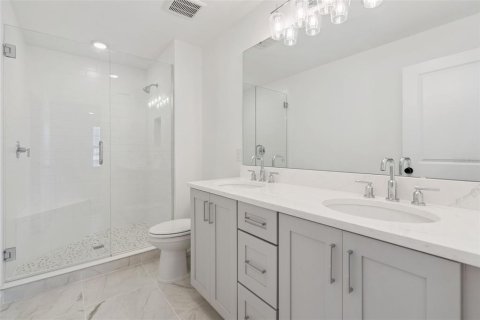 Townhouse in Winter Garden, Florida 3 bedrooms, 147.16 sq.m. № 1914314 - photo 11