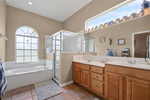 House in Orlando, Florida 4 bedrooms, 239.78 sq.m. № 1883500 - photo 16